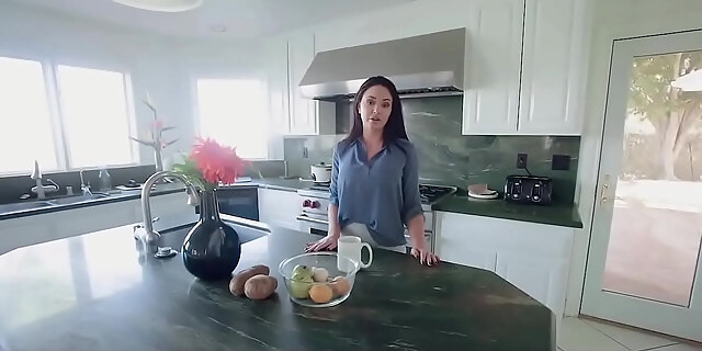 big cock,big tits,blowjob,boobs,milf,molten,pov,stepmom,taboo