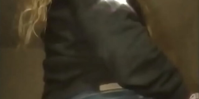 amateur,ass,boyfriend,dancing,girlfriend,jeans,mature,milf,shorts
