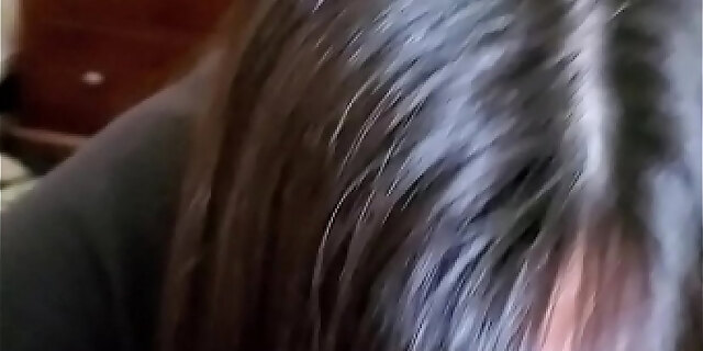 blowjob,brunette,milf